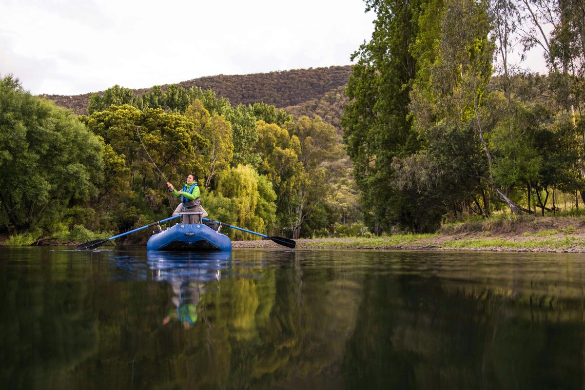 Drifting Snowy Valleys