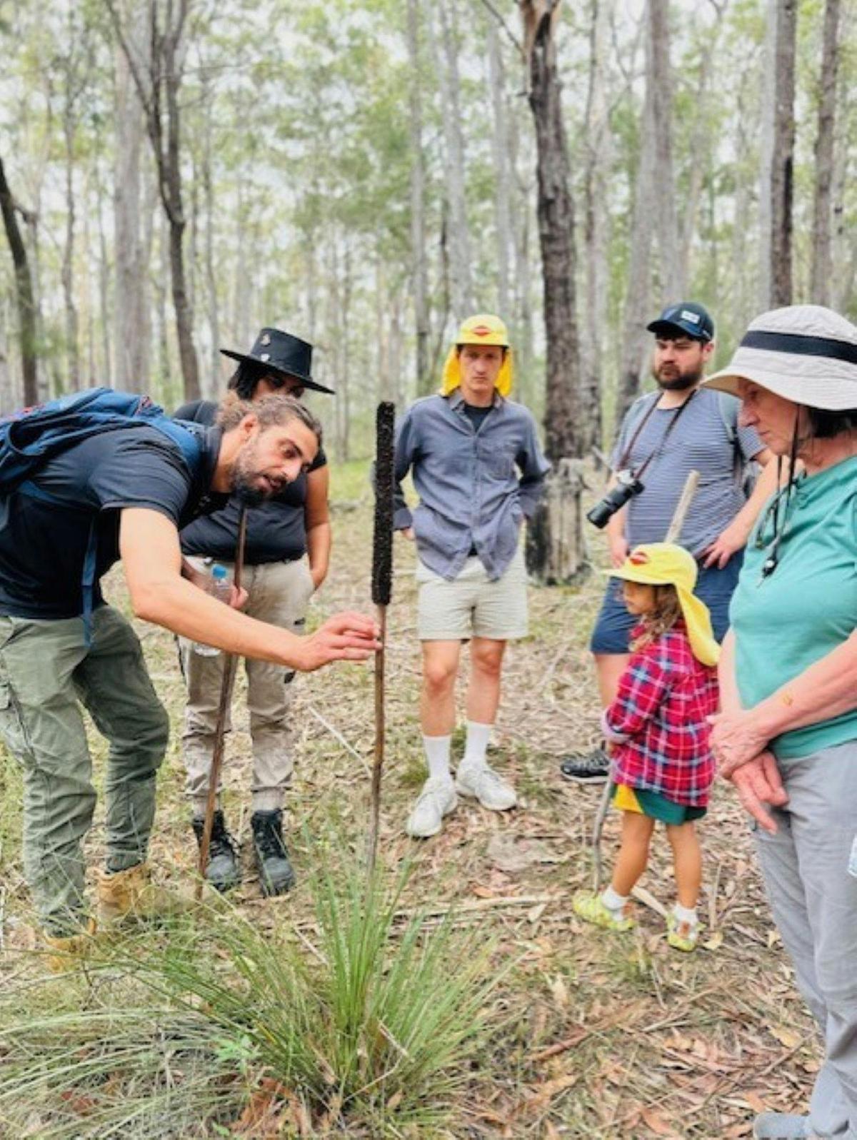Kye Lygon Demonstration the uses of a Grasstree
