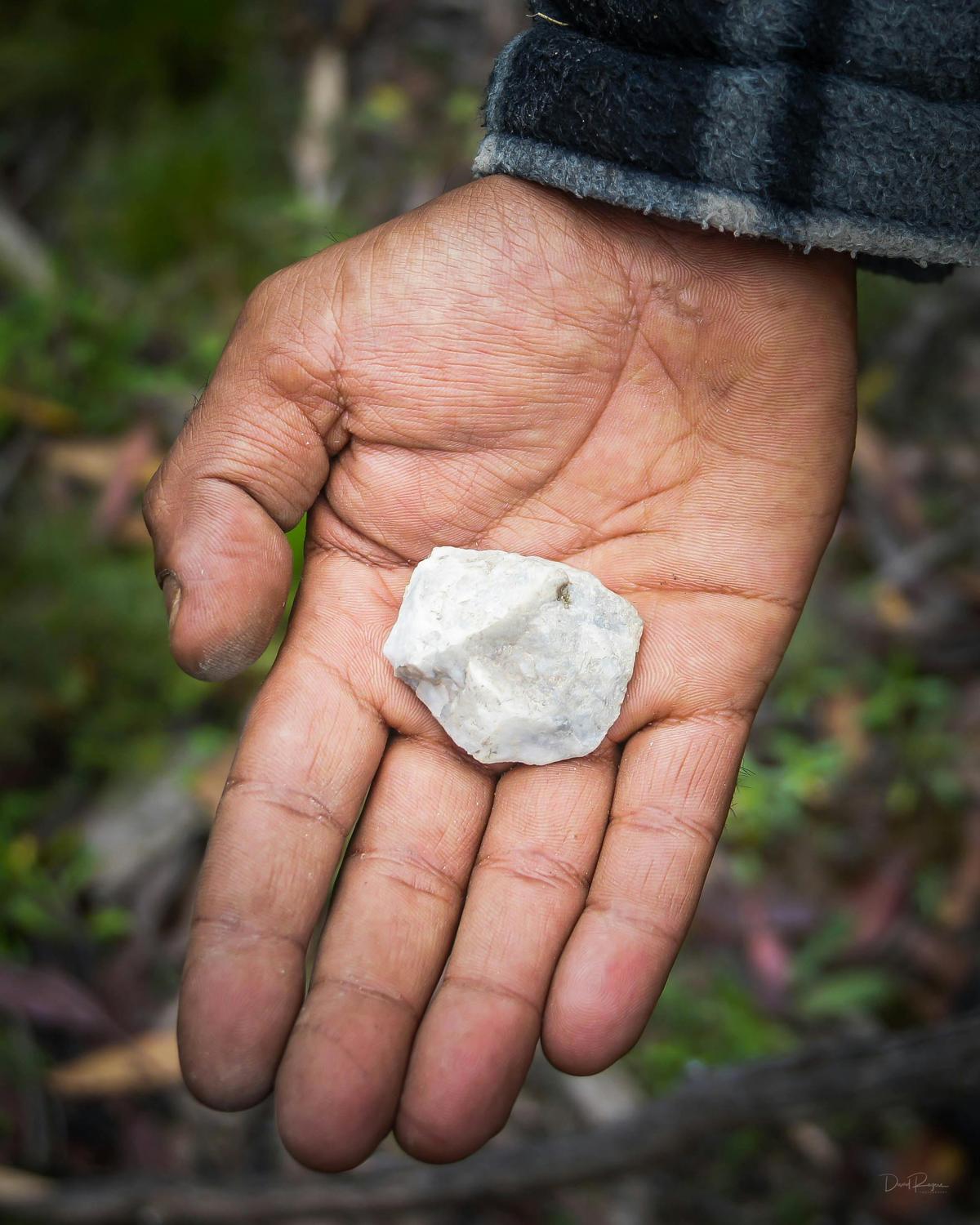 Ingegoodbee Quartz Artefact