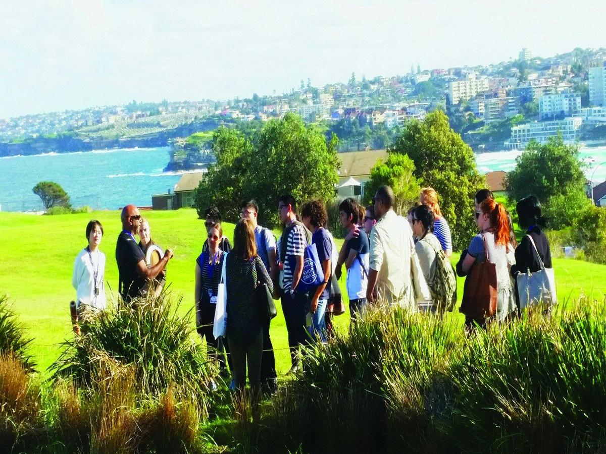 Walangari's explains the social and geological history of Bondi during his Aboriginal Walking Tour.