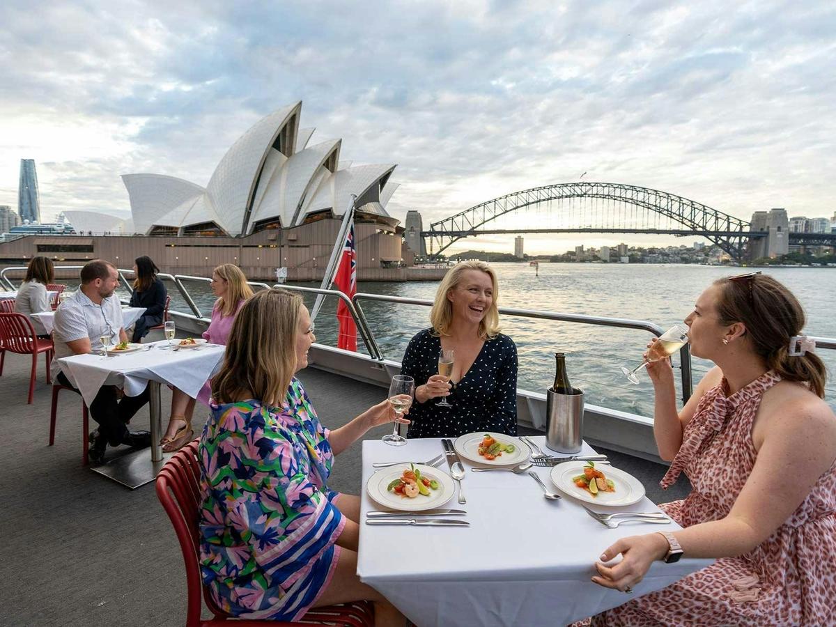 Premium Sydney Harbour Lunch Cruises - Australian Cruise Group
