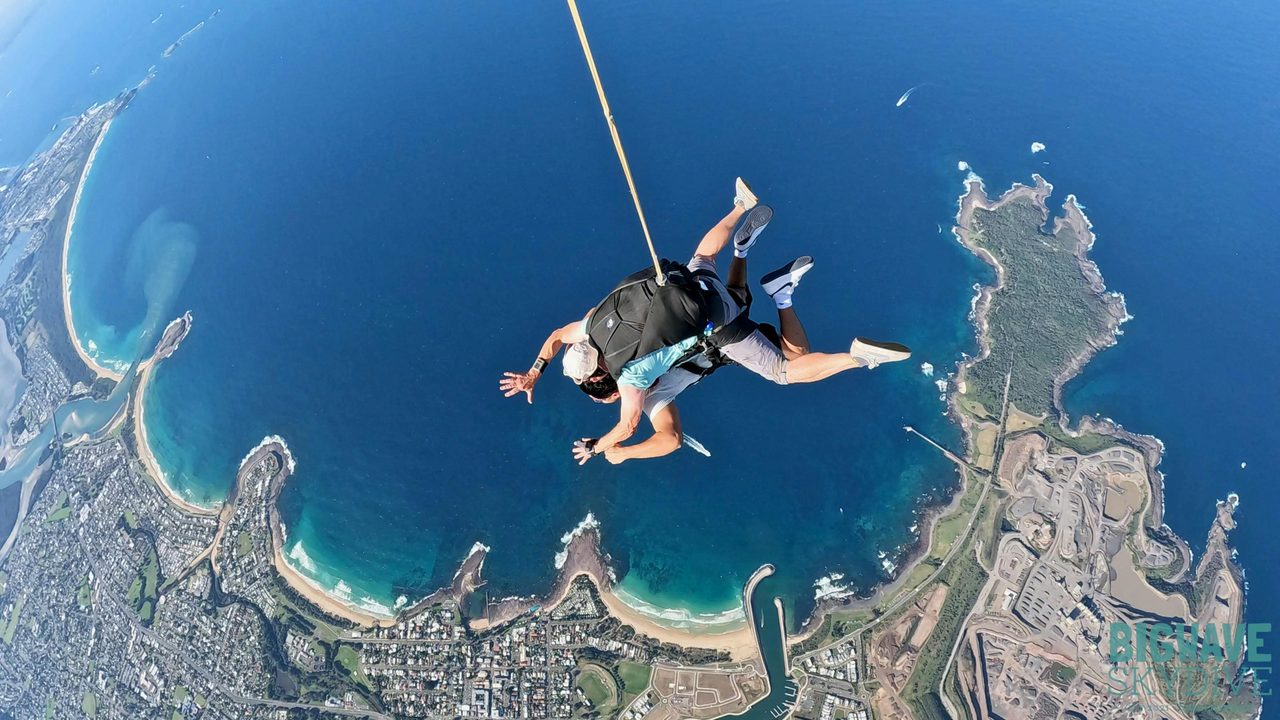 Freefall over Shellharbour Marina