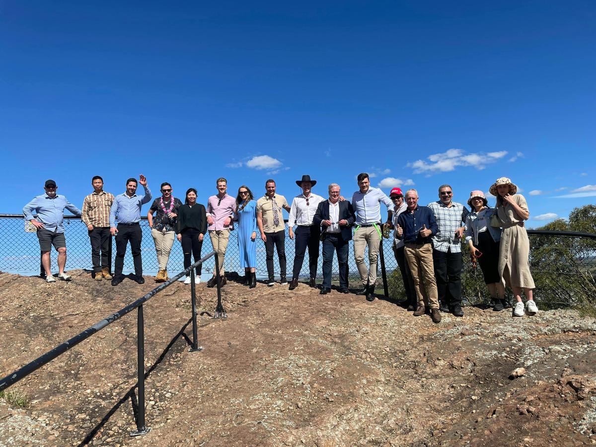 Hermits Cave Lookout