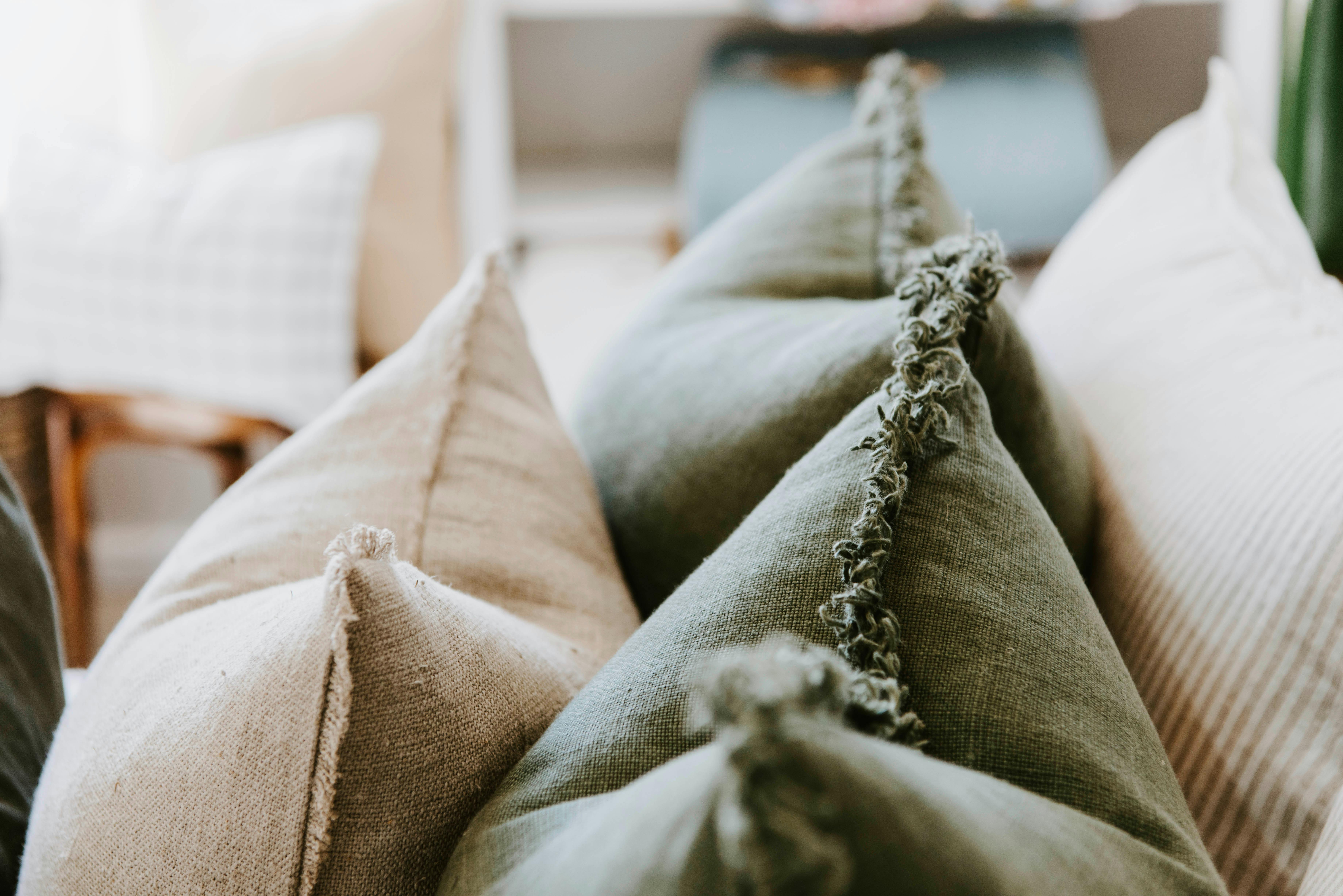 Cushions in natural fibres