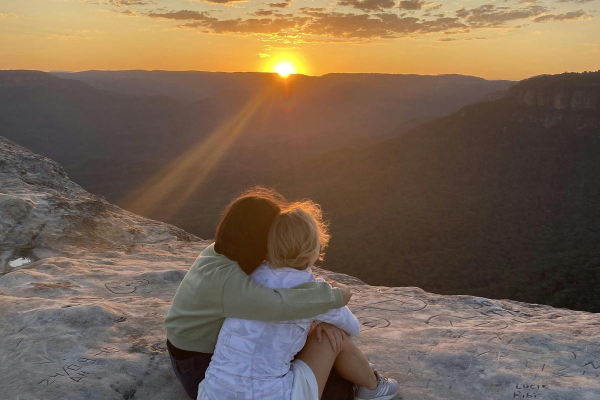 Blue Mountain Sunset Views