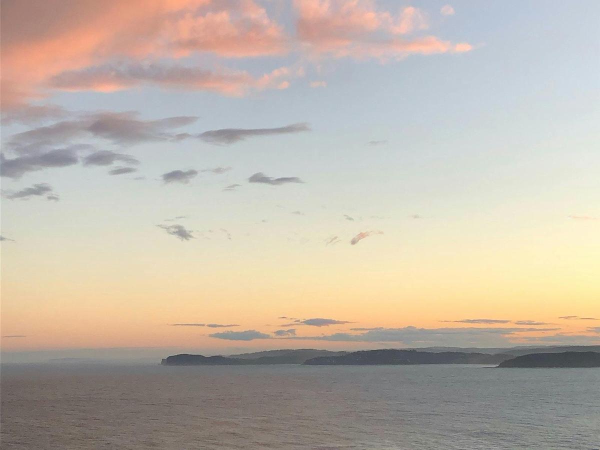 Sundowner Stroll Bouddi National Park