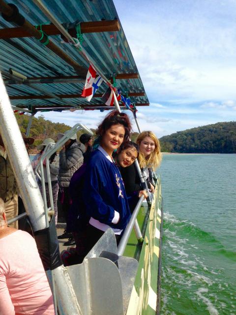 Captain Sponges Magical Oyster Tours