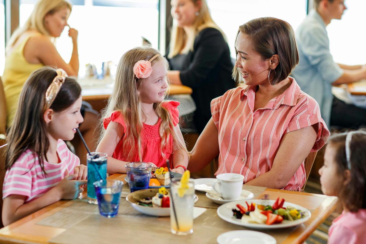 Captain Cook Cruises Sydney Harbour Lunch Cruise