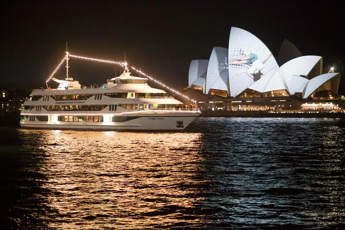 Captain Cook Cruises Sydney Harbour Dinner Cruise