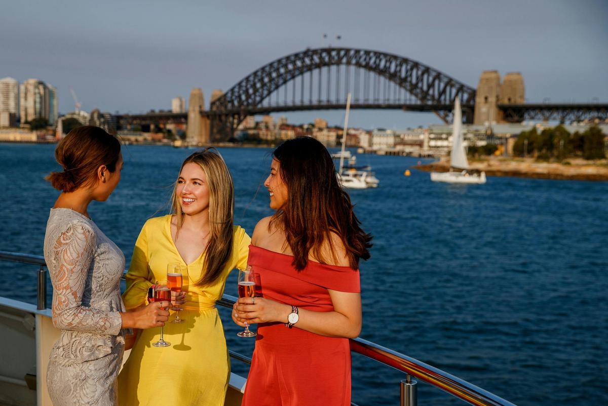 Captain Cook Cruises Sydney Harbour