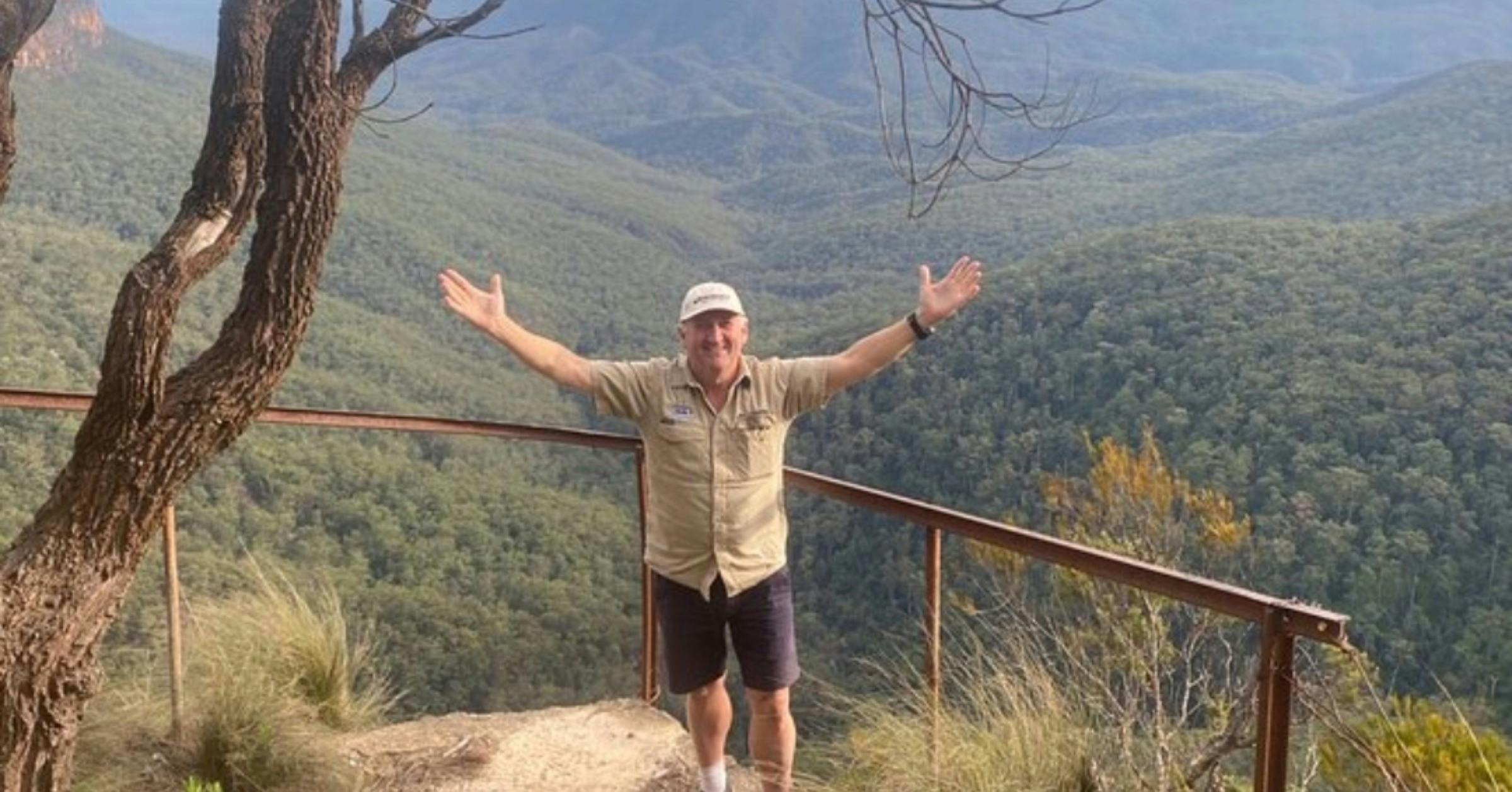 Business owner "Chapo" welcomes you to the Blue Mountains!