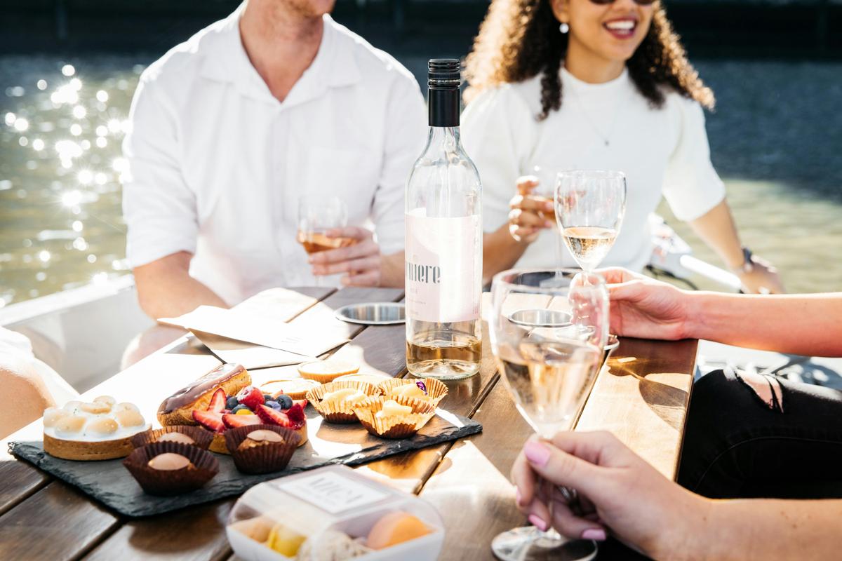 GoBoat Cabarita Point Tour