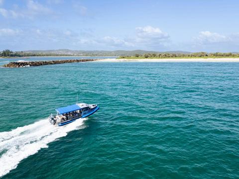 Adventure Boat Lake Macquarie