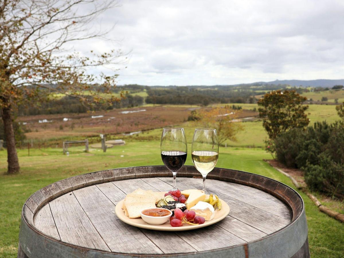 Wine, Cheese & Stargazing at Cupitt’s Estate