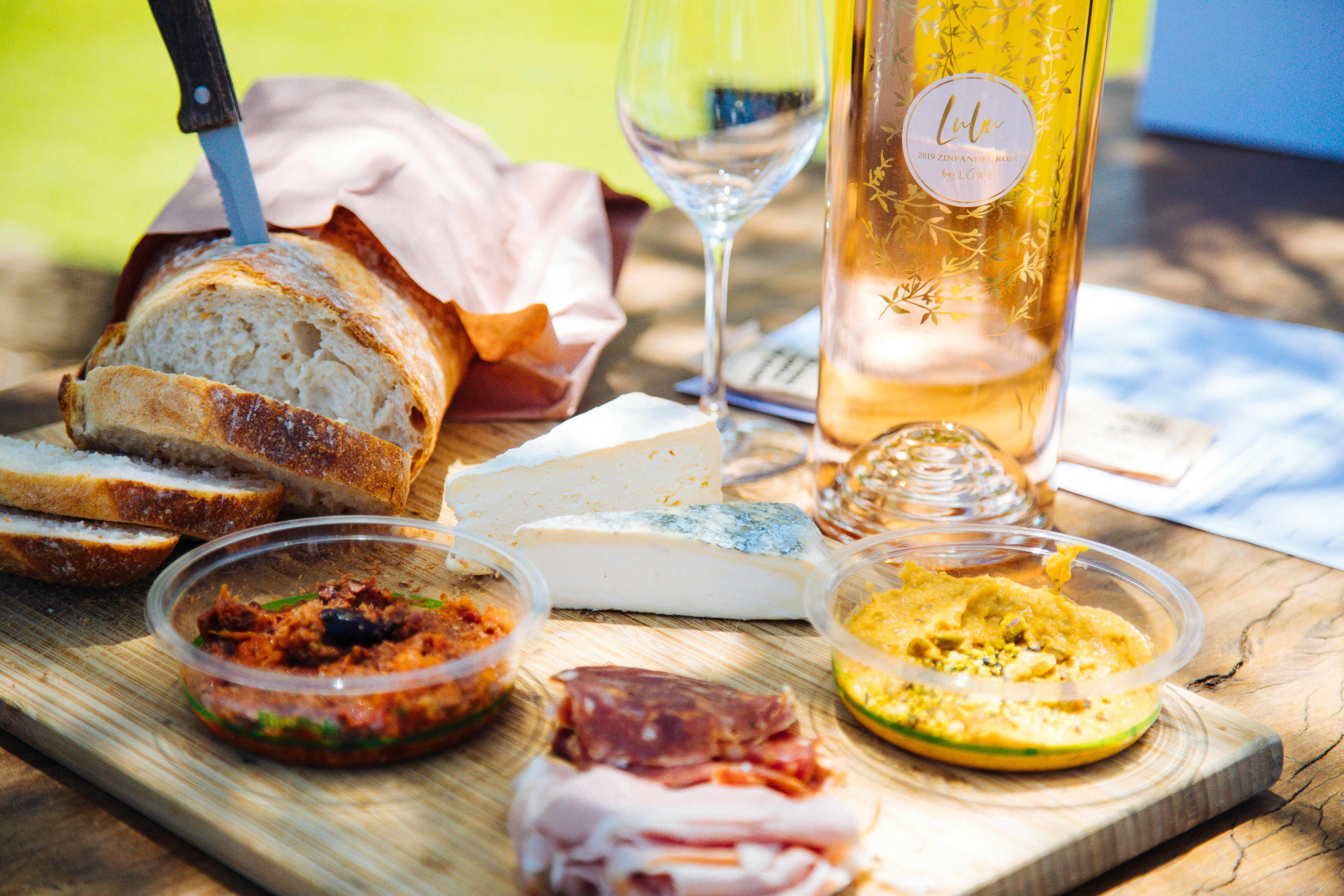 Discovering local gems and enjoy premium wine tastings, local produce and spectacular scenery