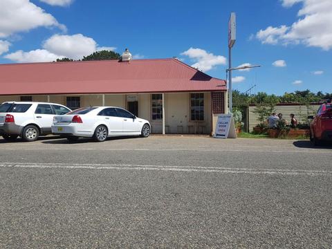 The old Collector Inn now plays host to Collector Wines charming cellar door.