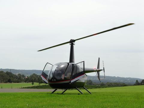 Robinson R44