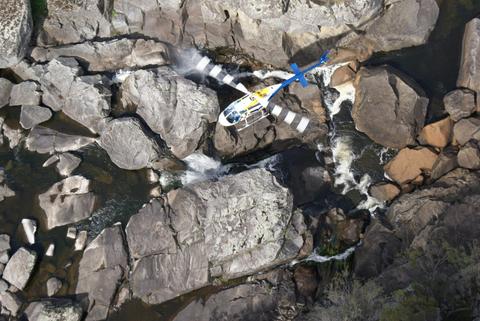 VH-CHO in Gara gorge