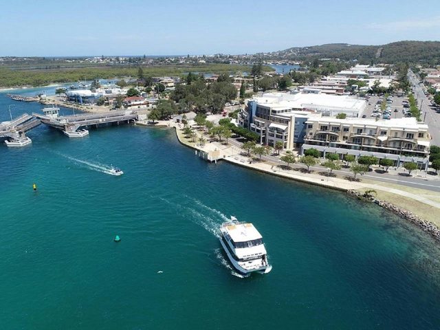 Nova Cruises - Lake Macquarie