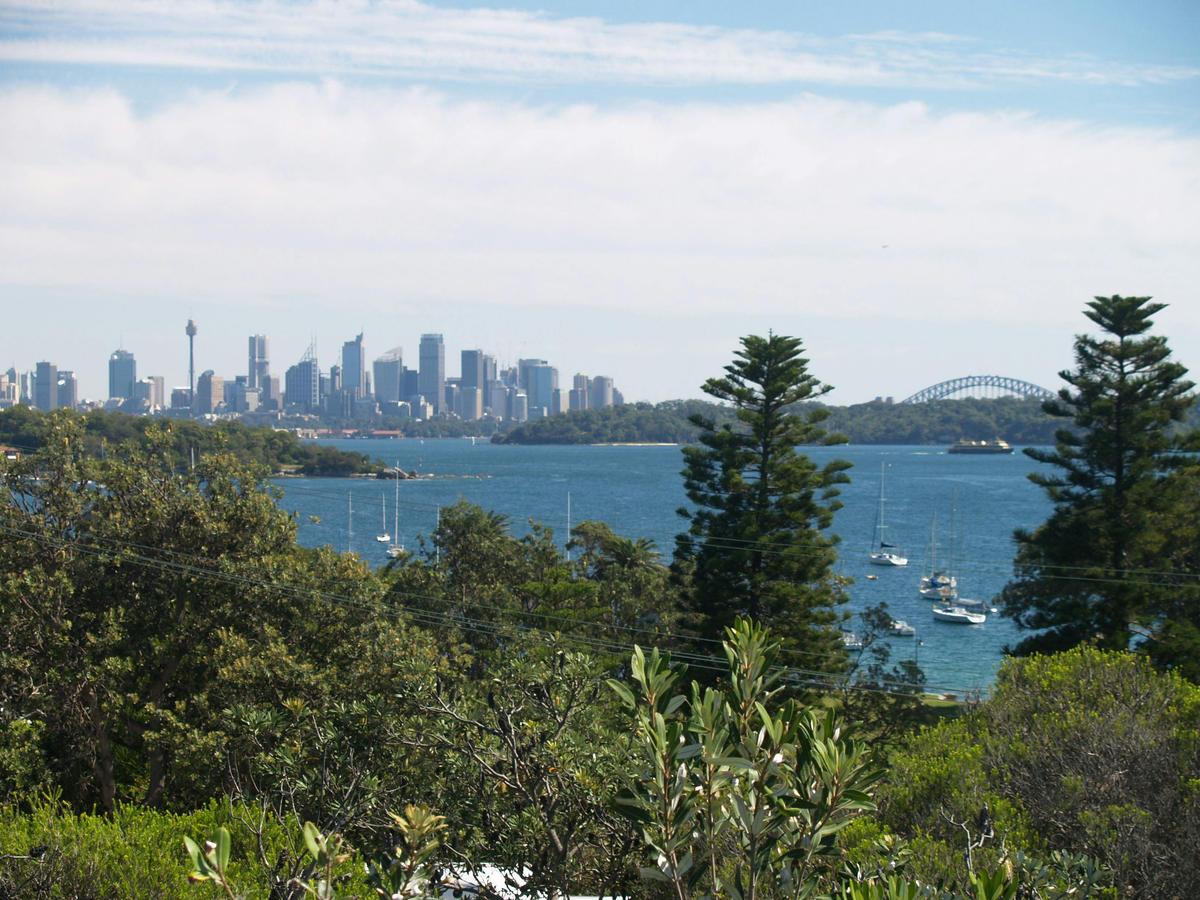 Enjoy short scenic walks and photo opportunitiesq