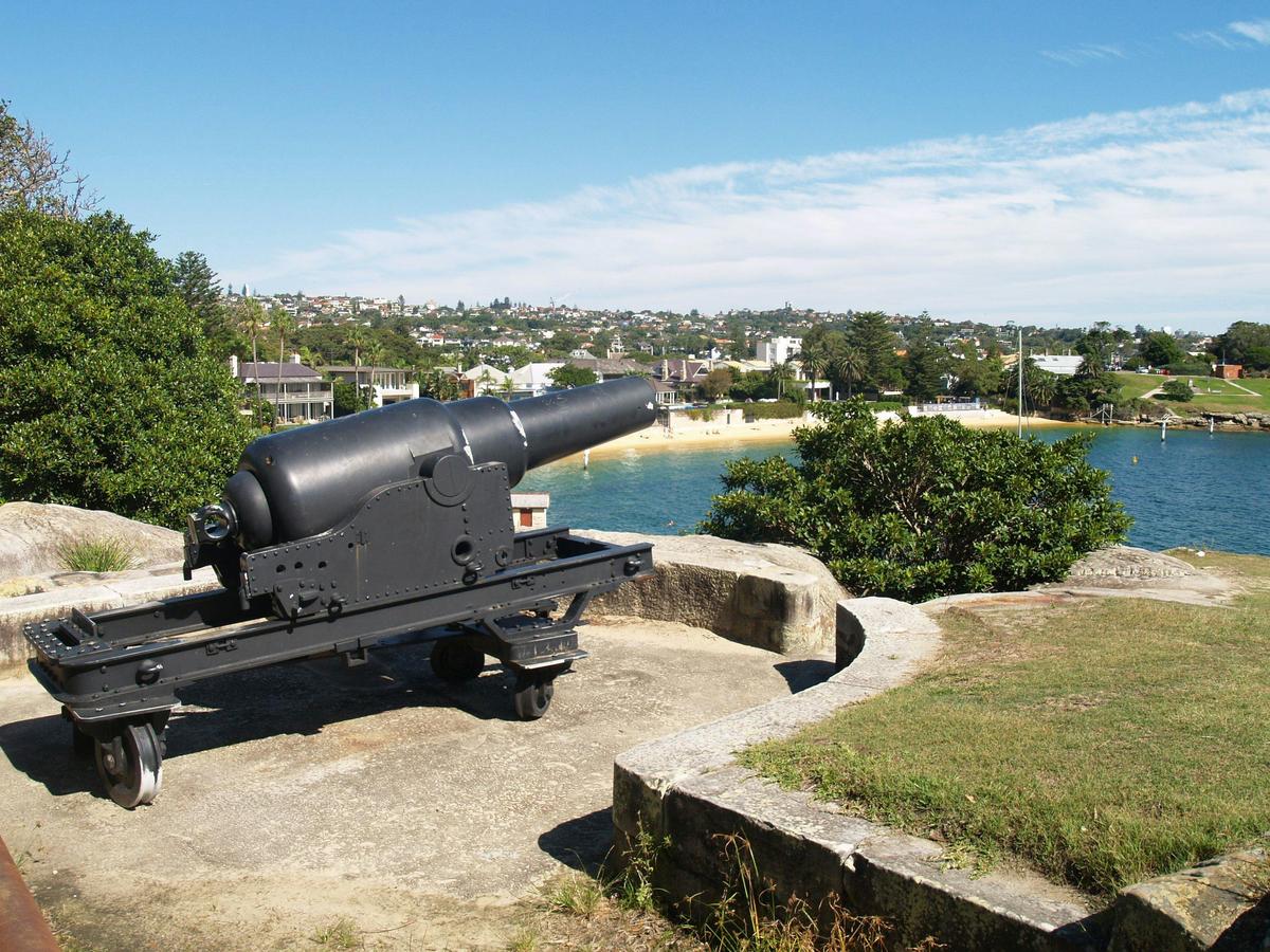 Diverse architecture, historic landmarks and harbour views