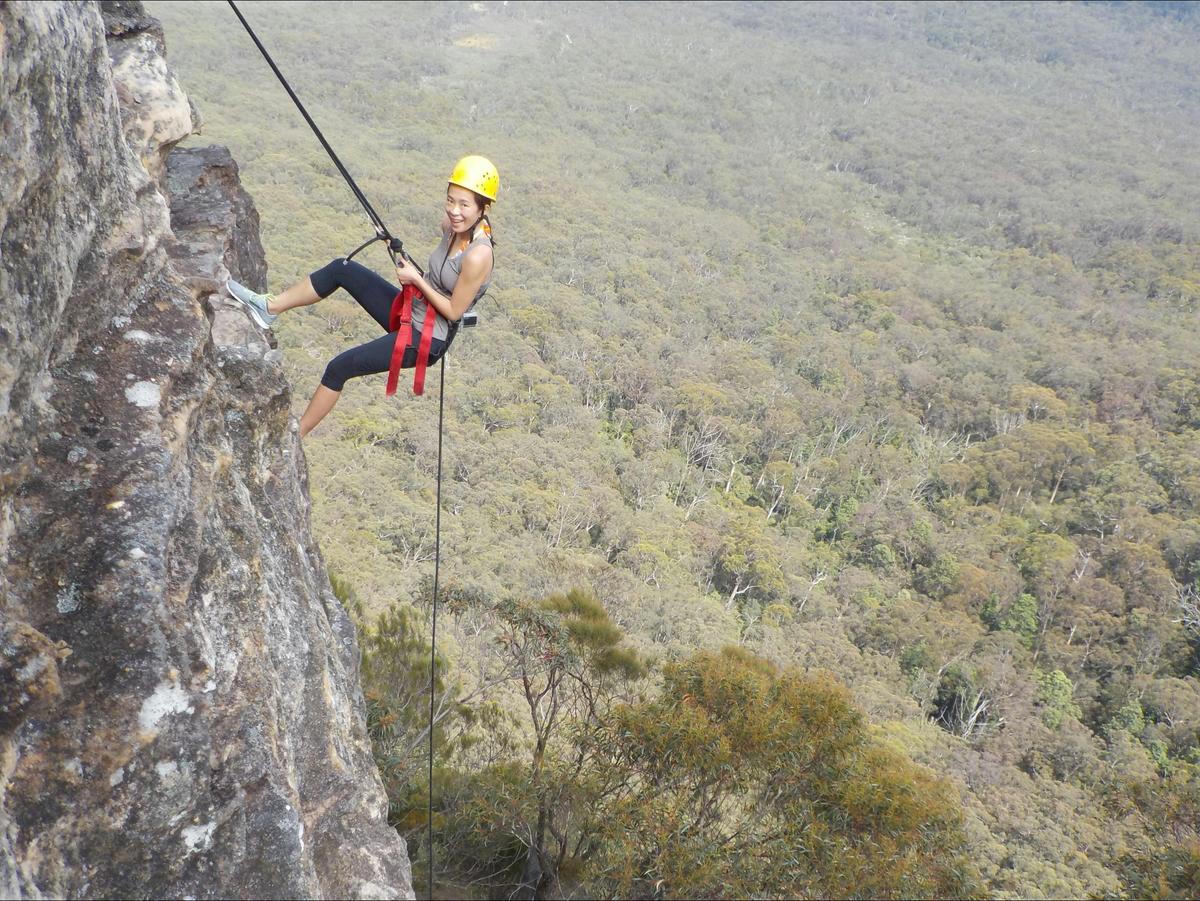 abseiling near Sydney Australia