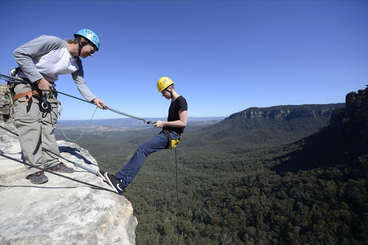 abseiling blue mountains