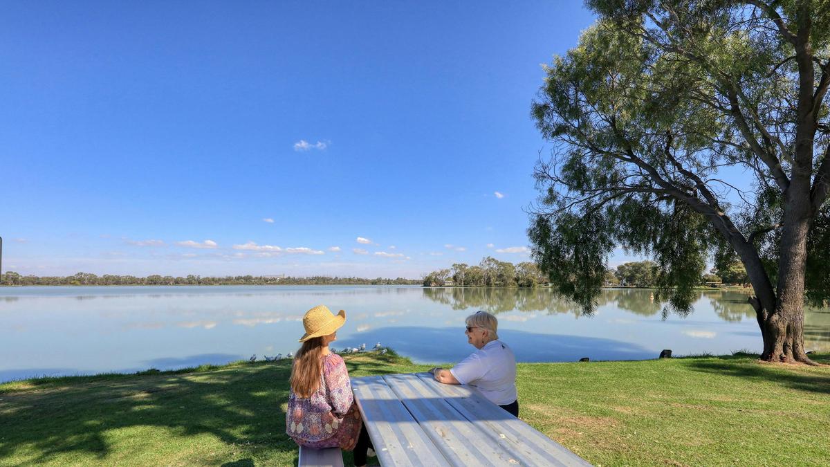 Morning Tea on Lake Boga