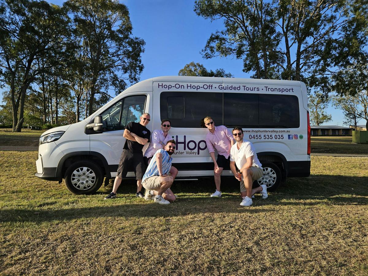 Wine, Food & Vine Tour