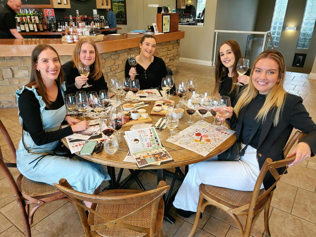 Wine, Food & Vine Tour with behind the scenes