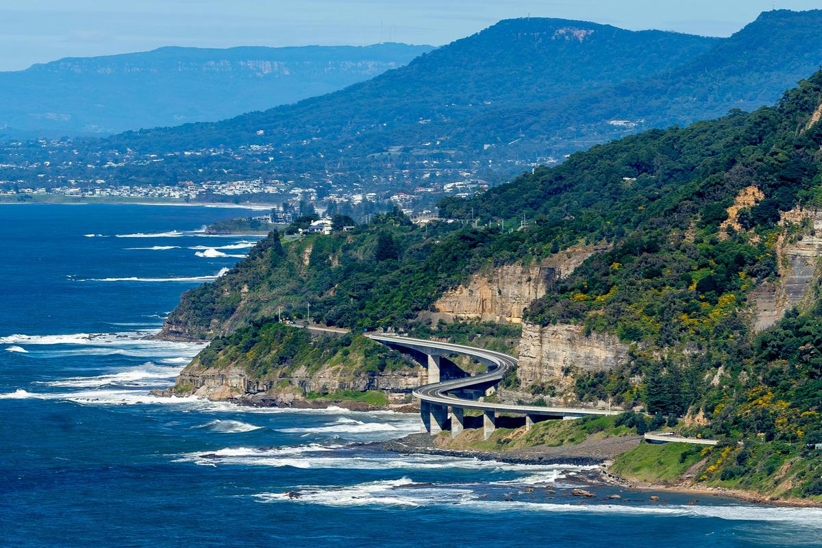 Sea Cliff Bridge with Picture Me Sydney Day Tour