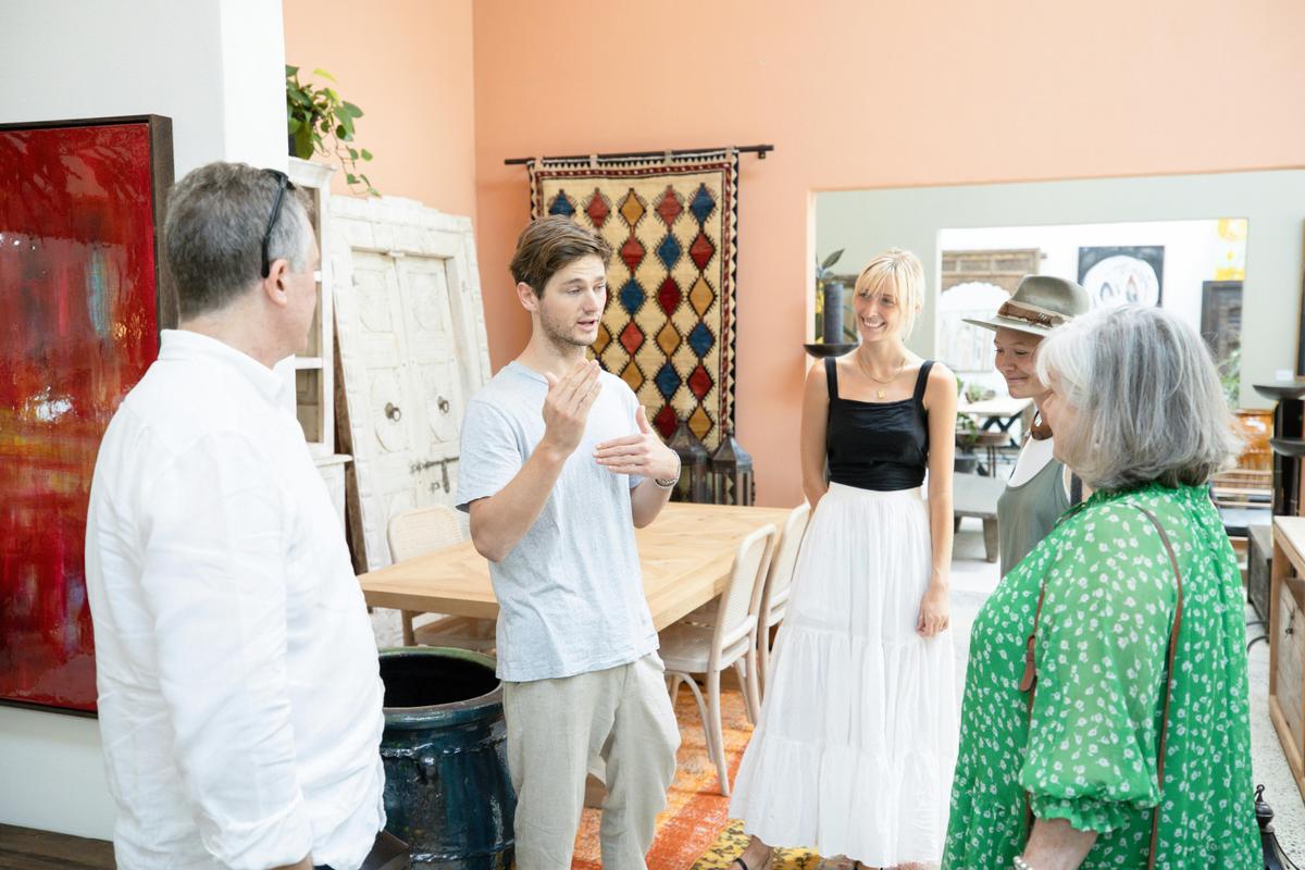 Localing guests meeting a local maker from Byron.