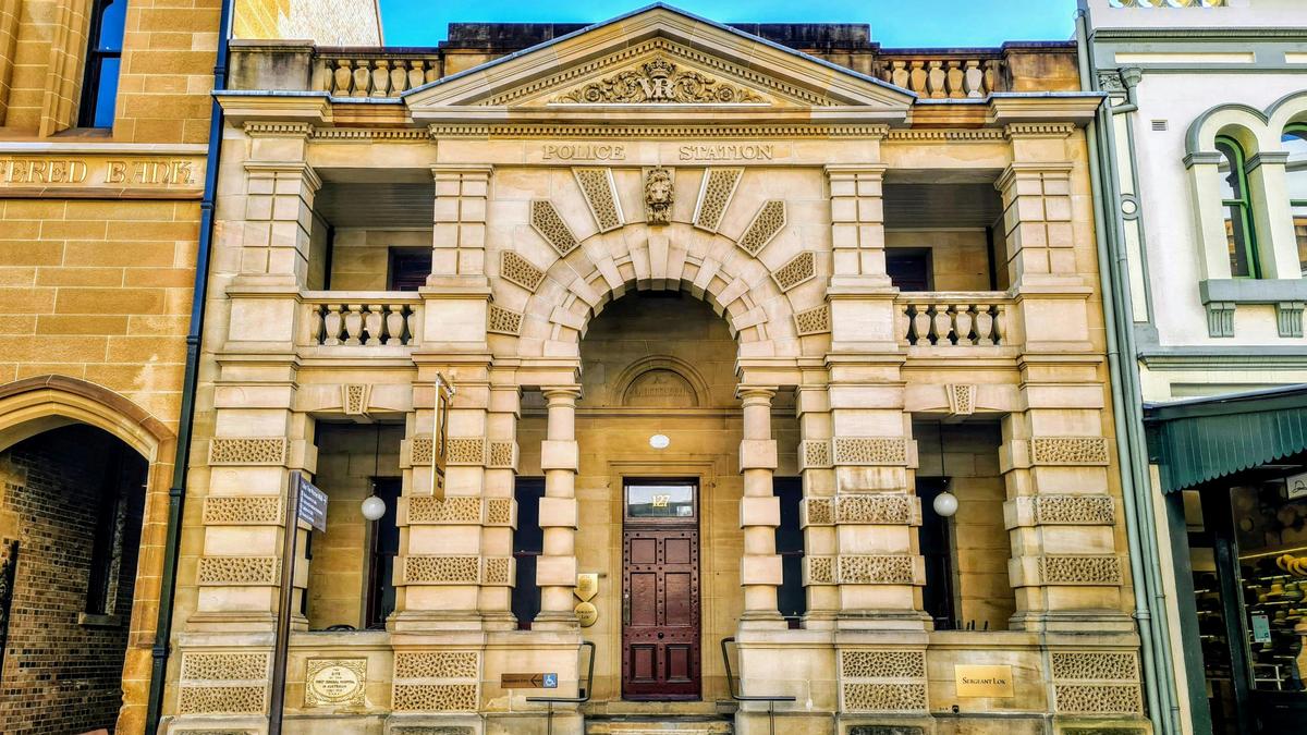 Sandstone building formally a Police Station, The Rocks - Quay People tour, Local Travel Planner