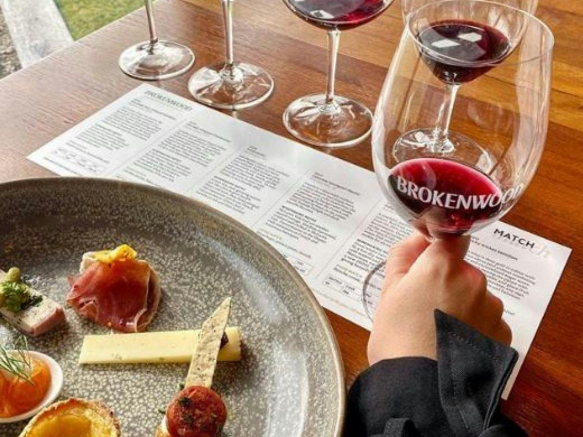 Helicopter Ride to Brokenwood