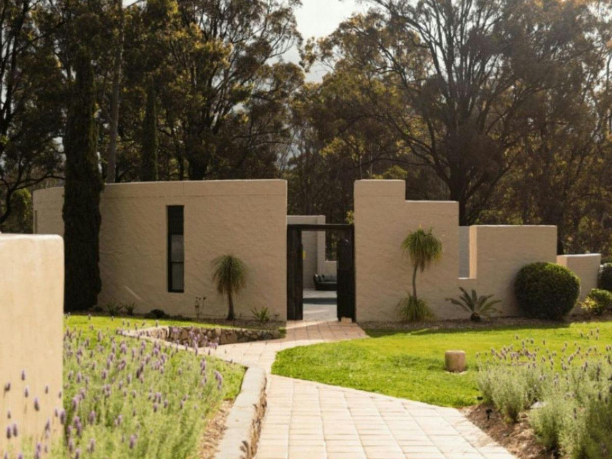 Helicopter Tour to Tower Lodge with R1