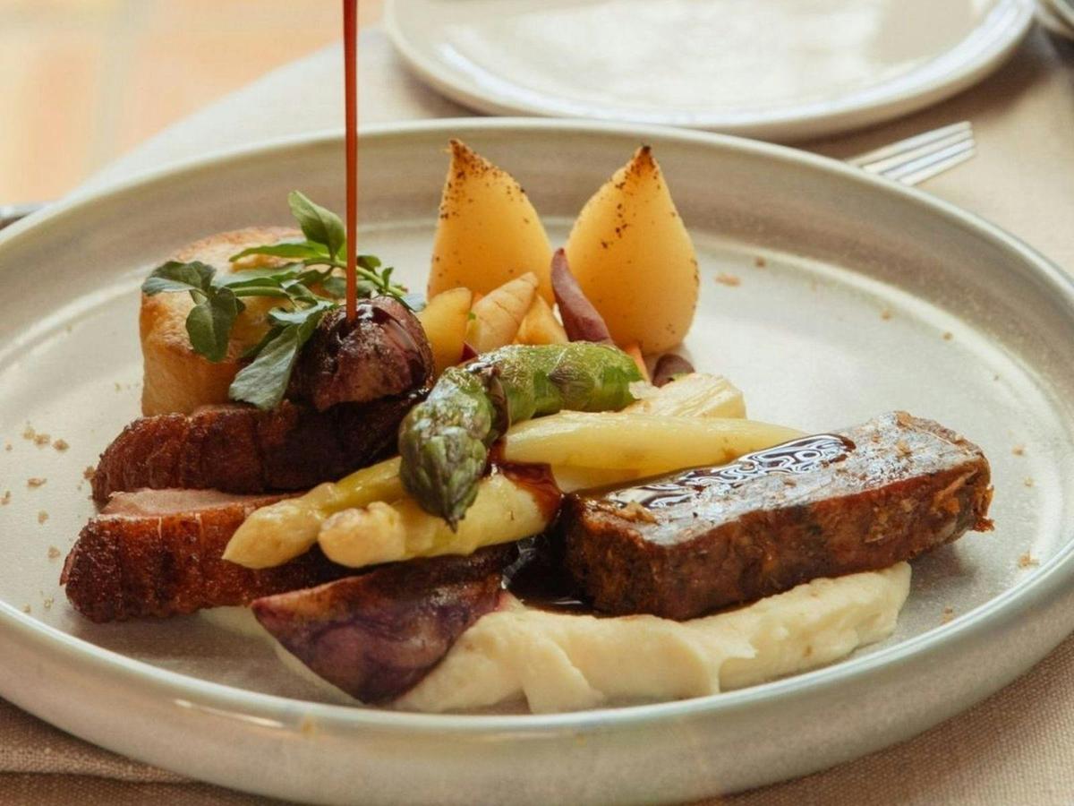 Helicopter Adventure to Tower Lodge with Rotor One