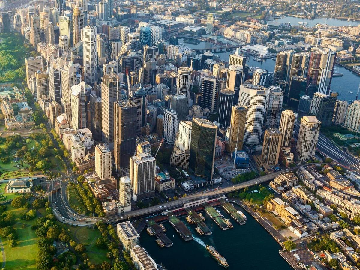 Helicopter Flight to Sydney CBD with Rotor One