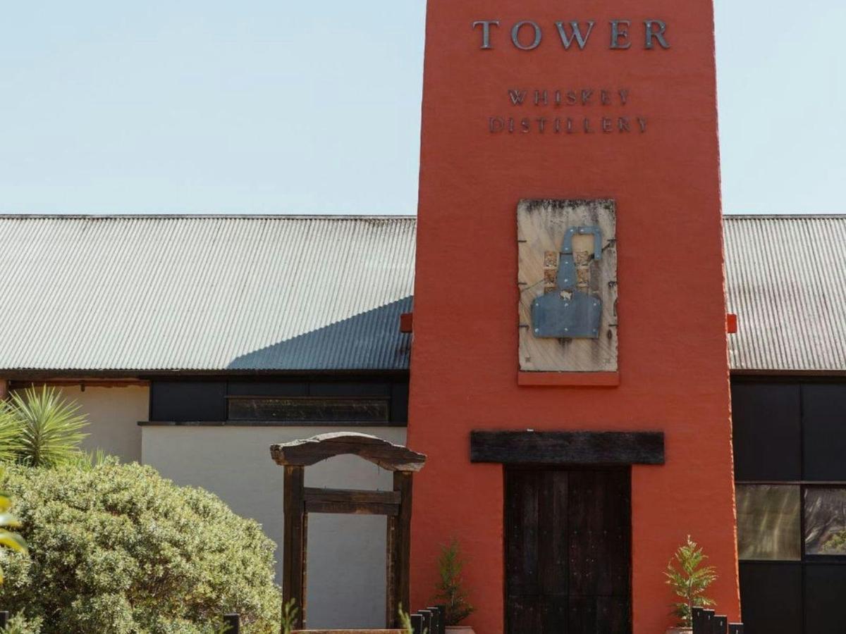 Heli Flight to Tower Lodge with R1