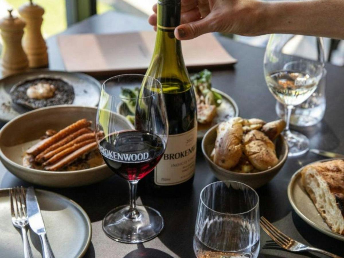 Helicopter Flight to Brokenwood