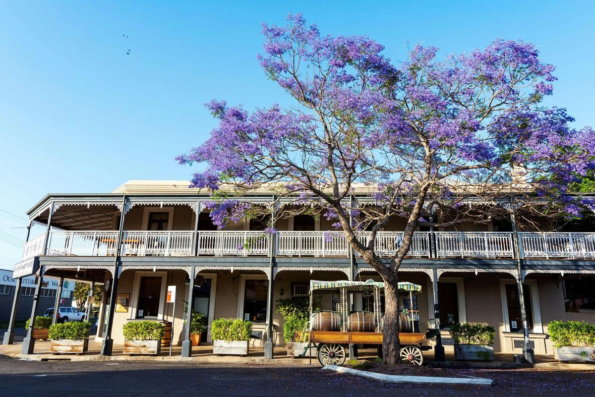 Grafton Roches Family Hotel