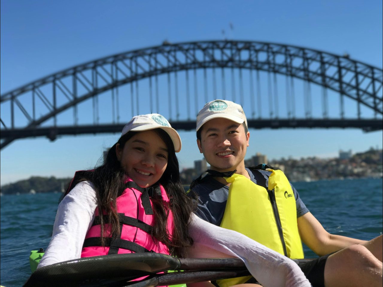 Photo in front of harbour bridge
