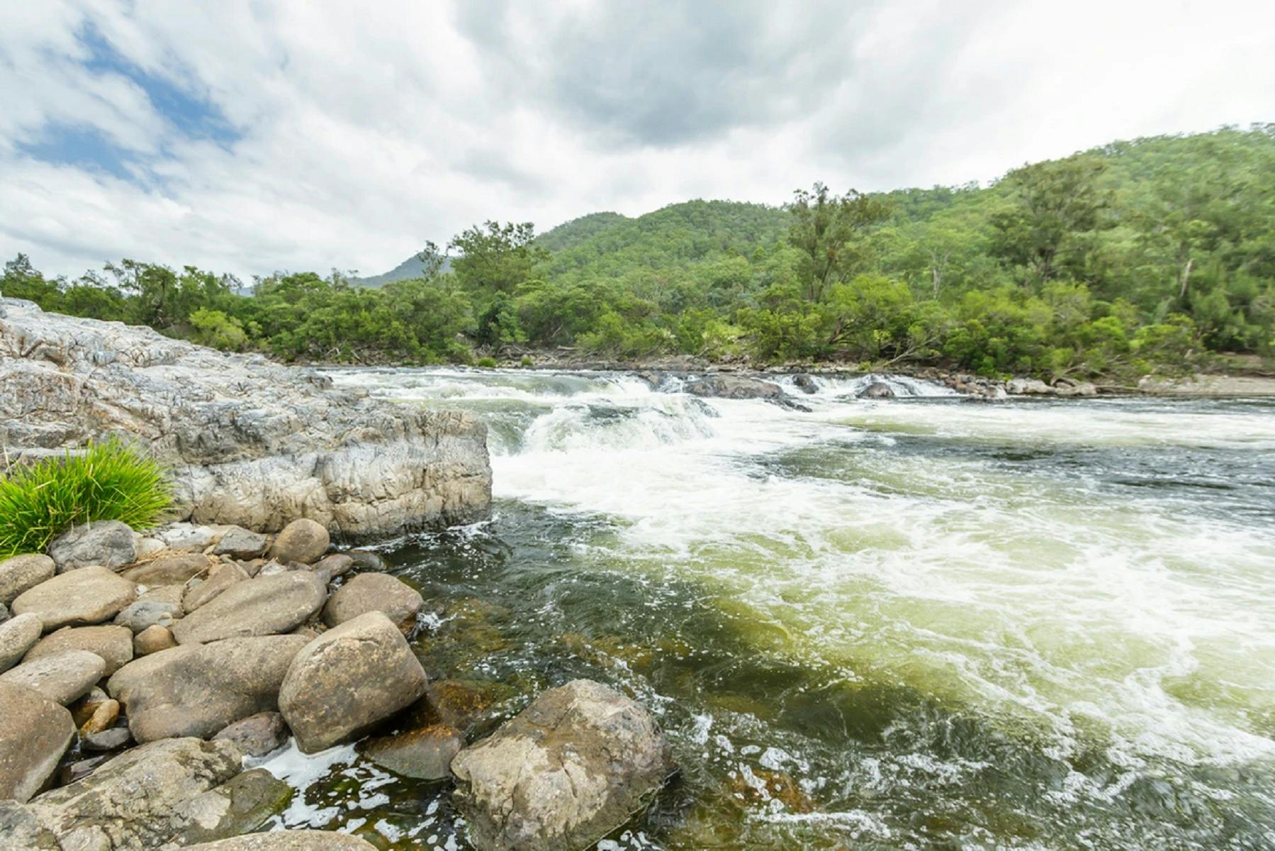 Mann River Caravan Park Canoe and Fishing Services