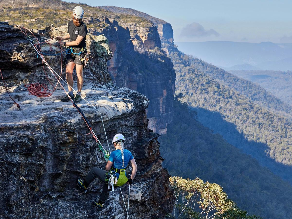 Abseiling tours in the Blue Mountains