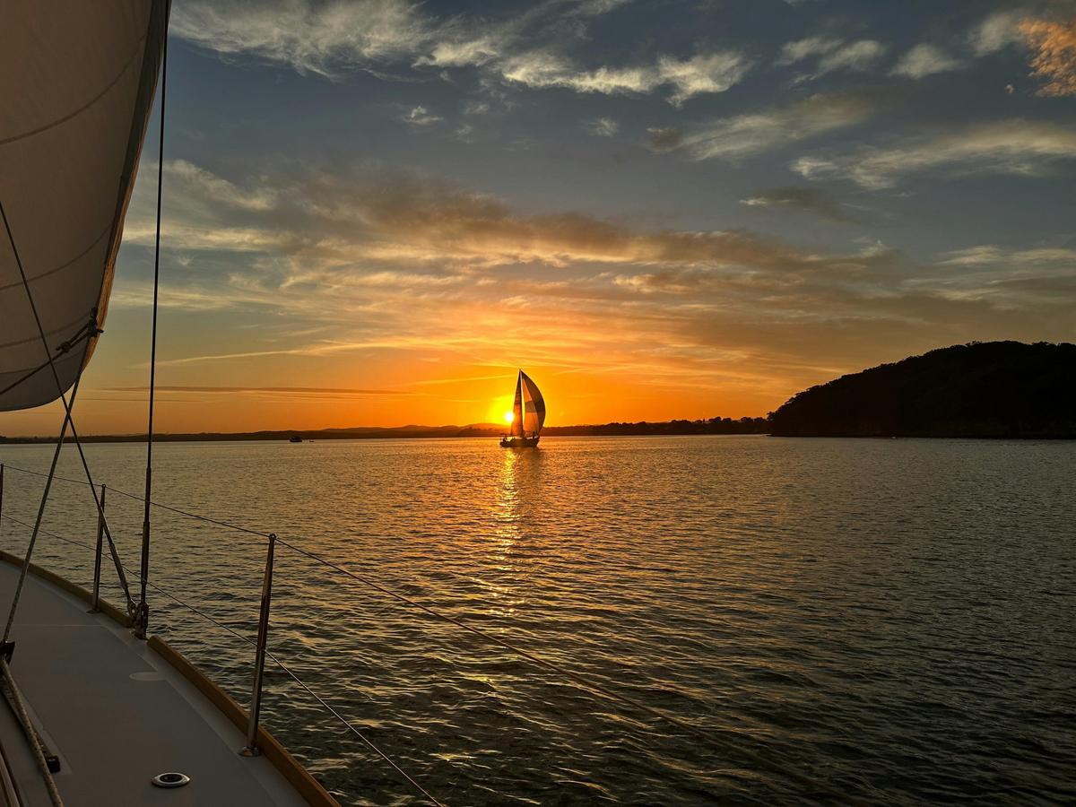 Sailing into the Sunset with Sail Lake Macquarie