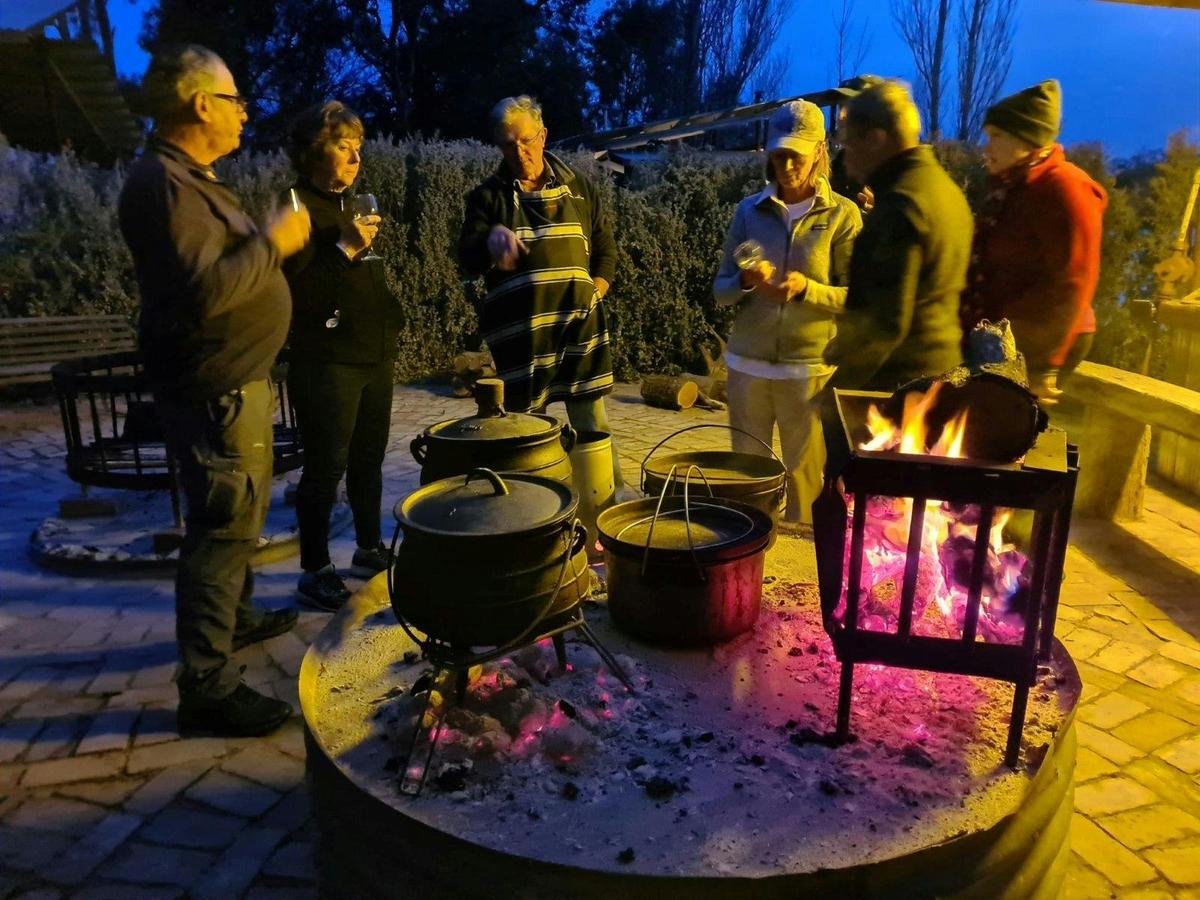 Cooking dinner at Burraburoon via Hay
