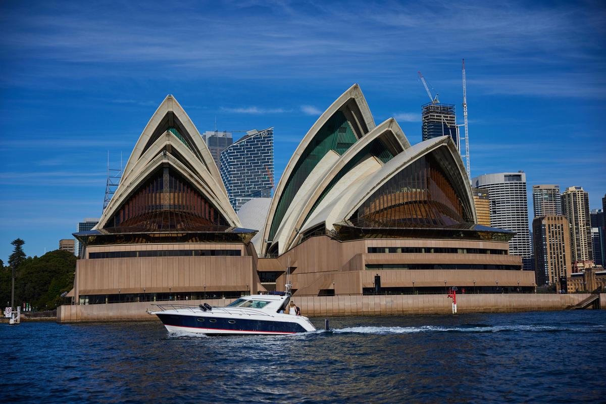 Sydney Luxury Cruise MV Inception