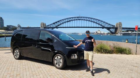 Sydney Private Tour and Premium Two hours Whale Watching Cruise in One Day