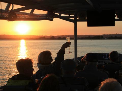 Champagne cruises on the Richmond River
