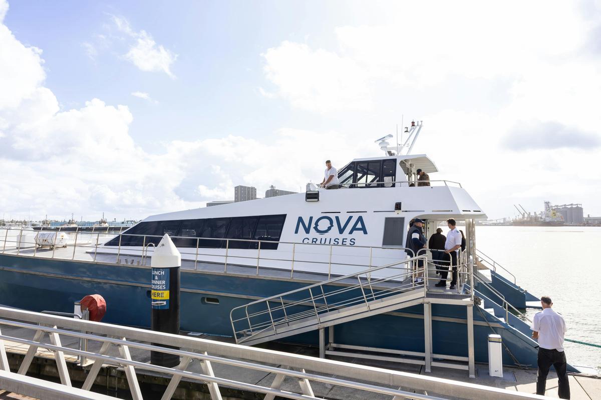 Newcastle Harbour Dinner Cruise