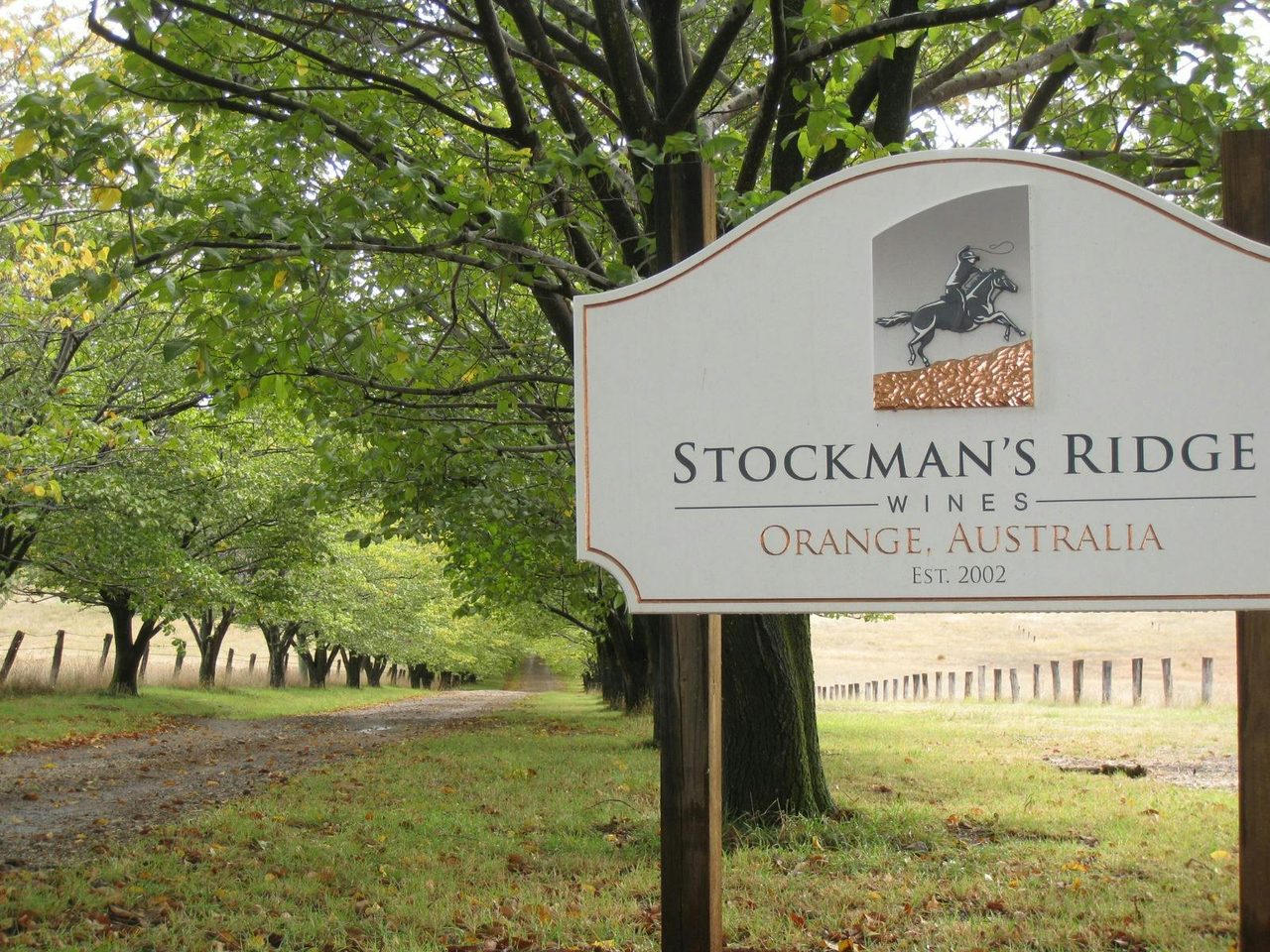 Entrance with 130 trees